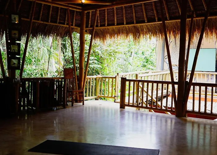 Shanti Toya Ashram Resort Mambat