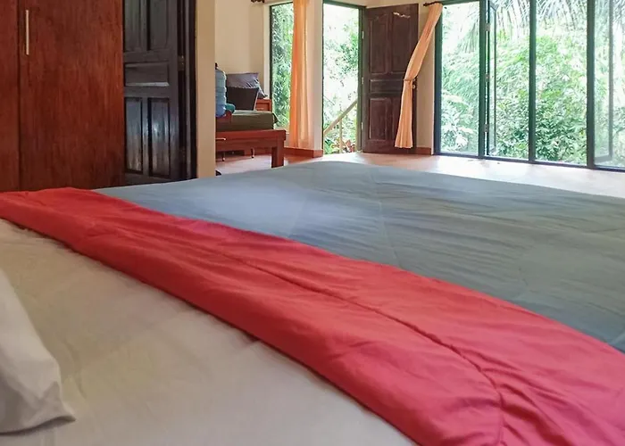 Shanti Toya Ashram 2*