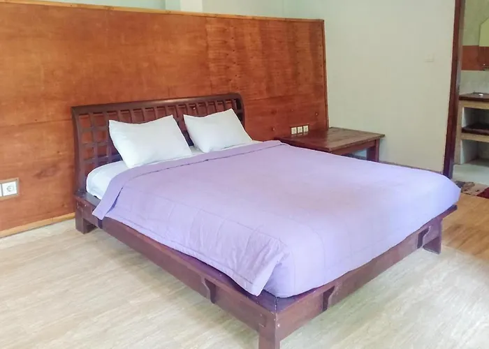 Shanti Toya Ashram 2* Mambat