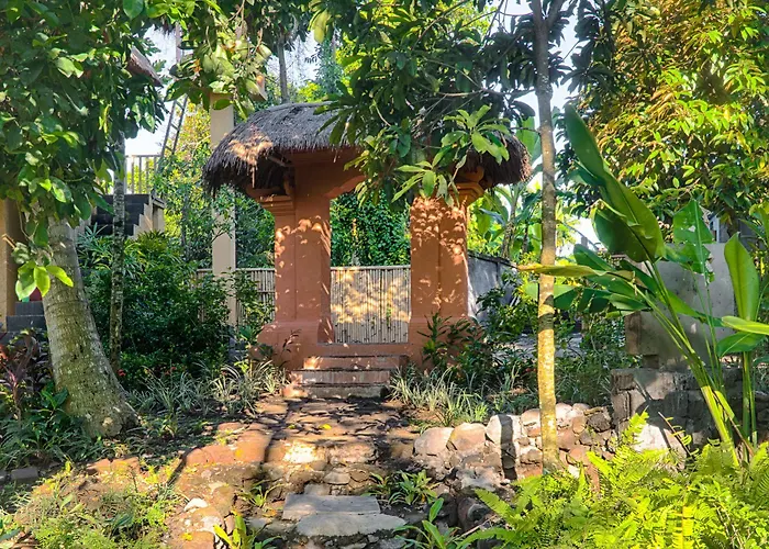 Shanti Toya Ashram Resort
